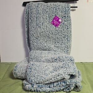 Luxurious Blue Dye Shepra Throw Blanket